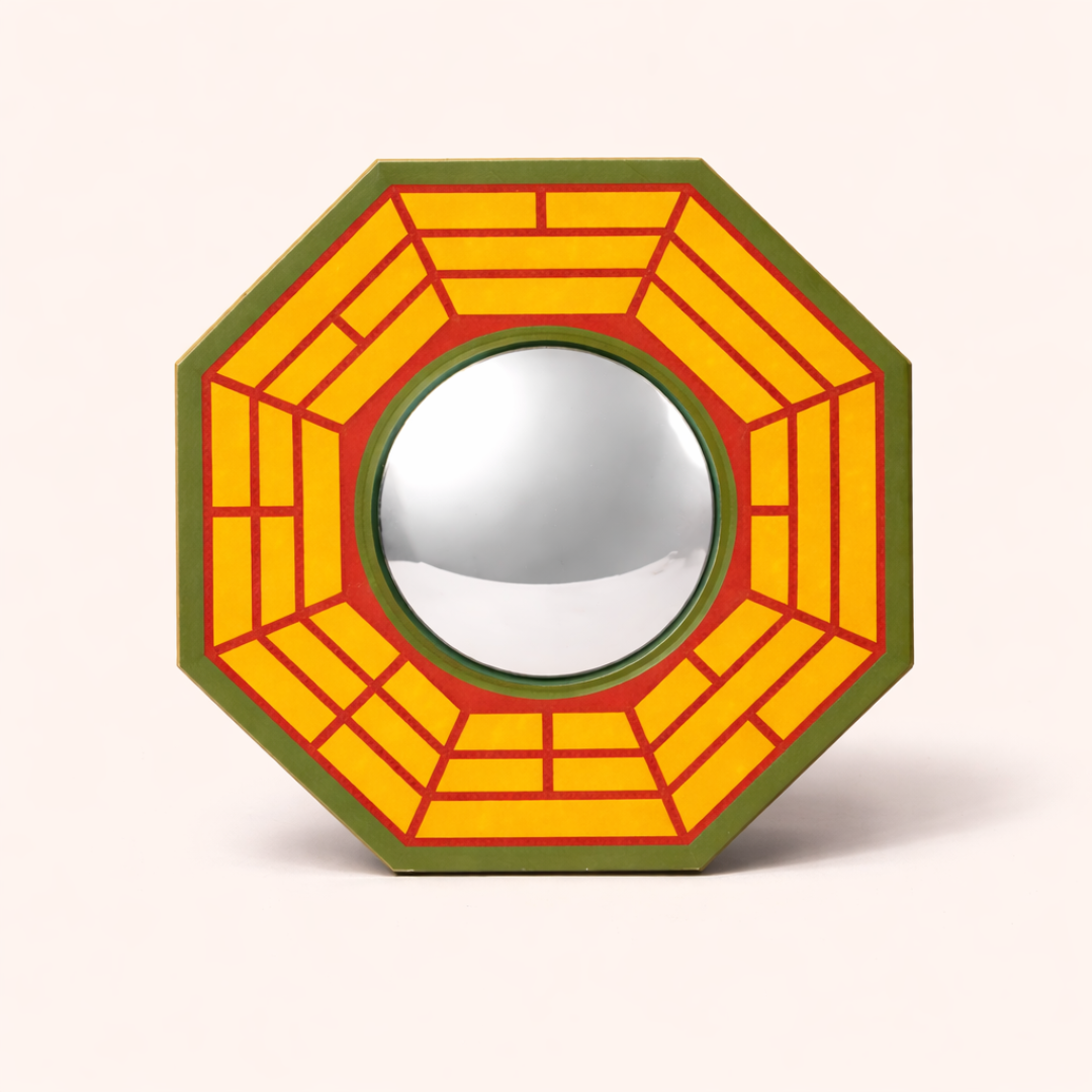 Pakua Mirror