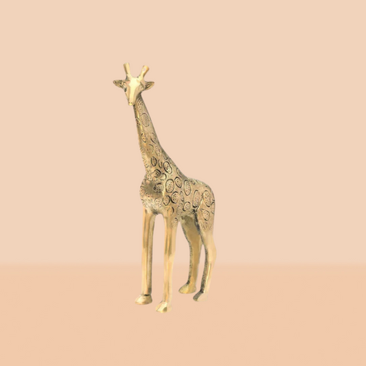 GIRAFFE STATUE